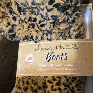 Luxury Heatable Leopard Print Boots